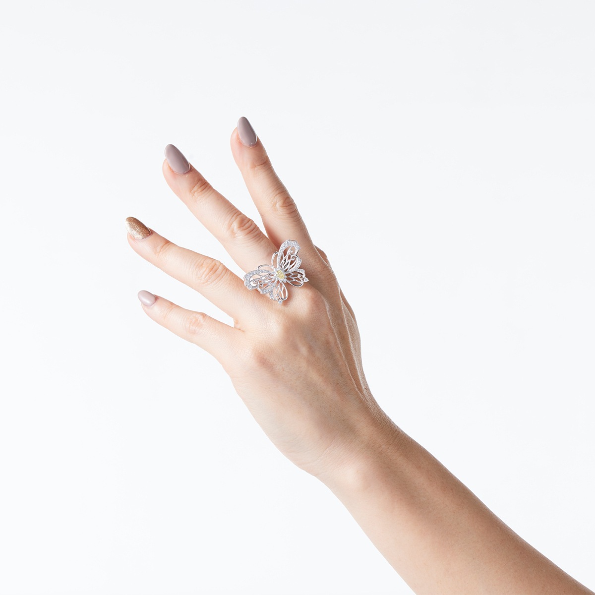 PT Diamond Ring 神秘の蝶