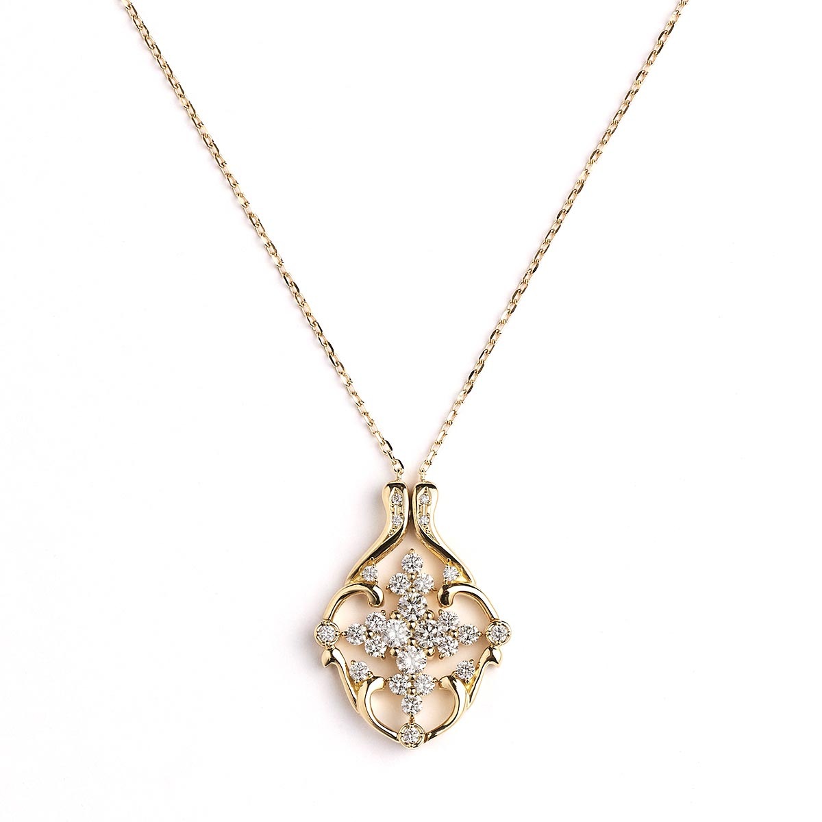 K18 Diamond Pendant