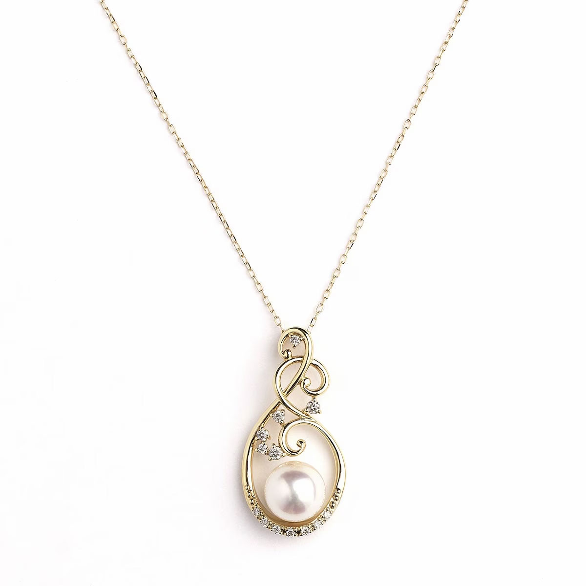 K18 Diamond / Pearl Pendant