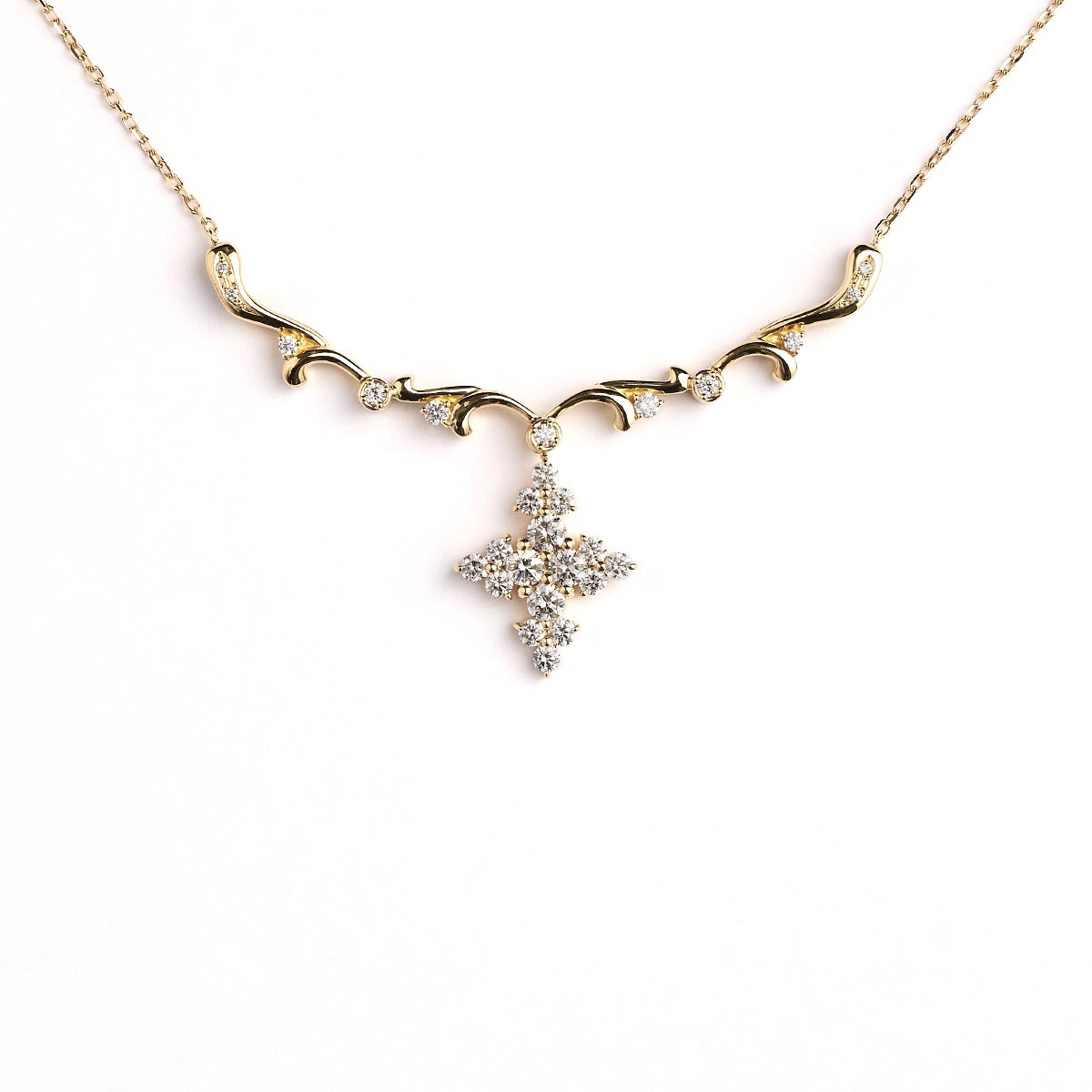 K18 Diamond Pendant