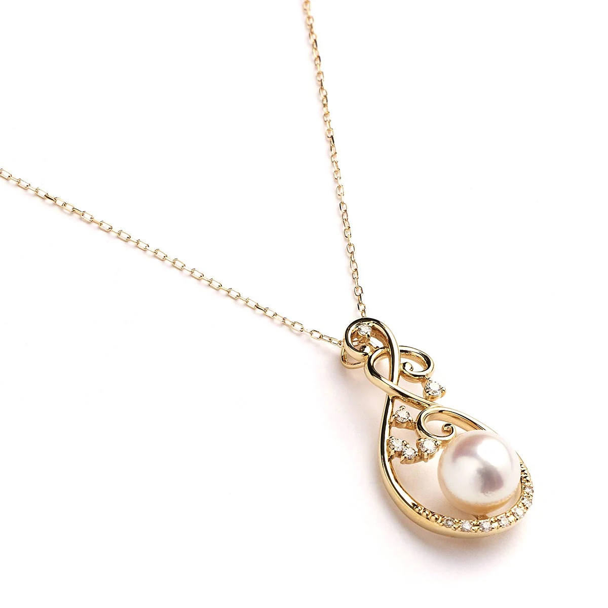 K18 Diamond / Pearl Pendant