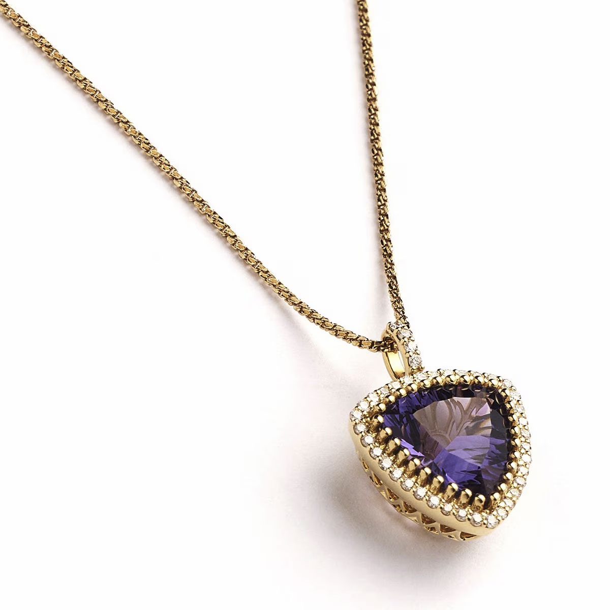 Notre Dame K18 Amethyst/Diamond Pendant